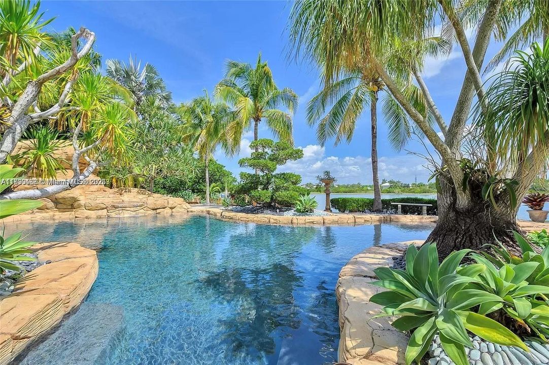 En Venta: $1,750,000 (5 camas, 6 baños, 4270 Pies cuadrados)