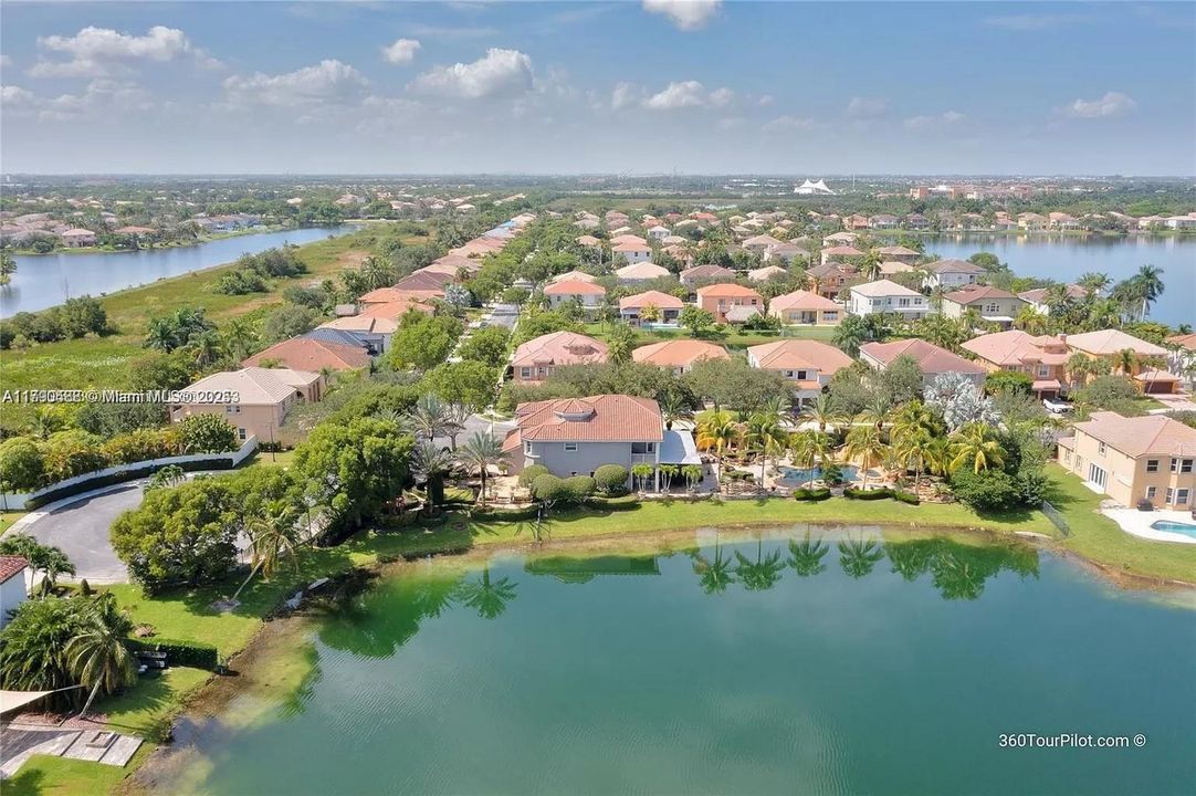 En Venta: $1,750,000 (5 camas, 6 baños, 4270 Pies cuadrados)