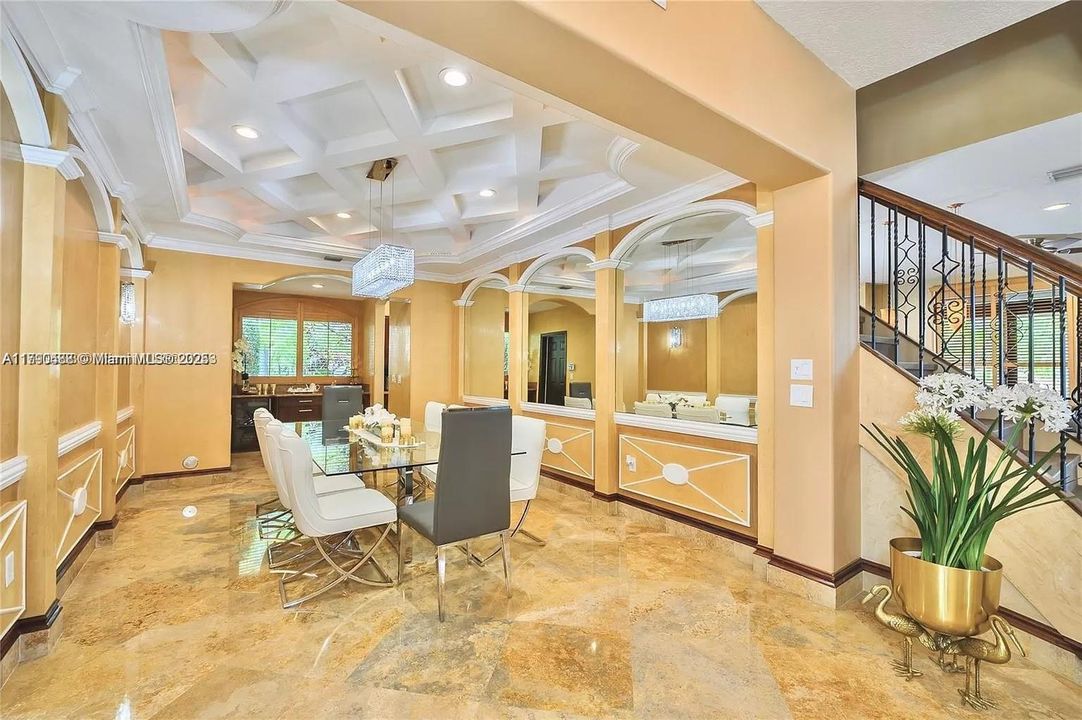 En Venta: $1,750,000 (5 camas, 6 baños, 4270 Pies cuadrados)