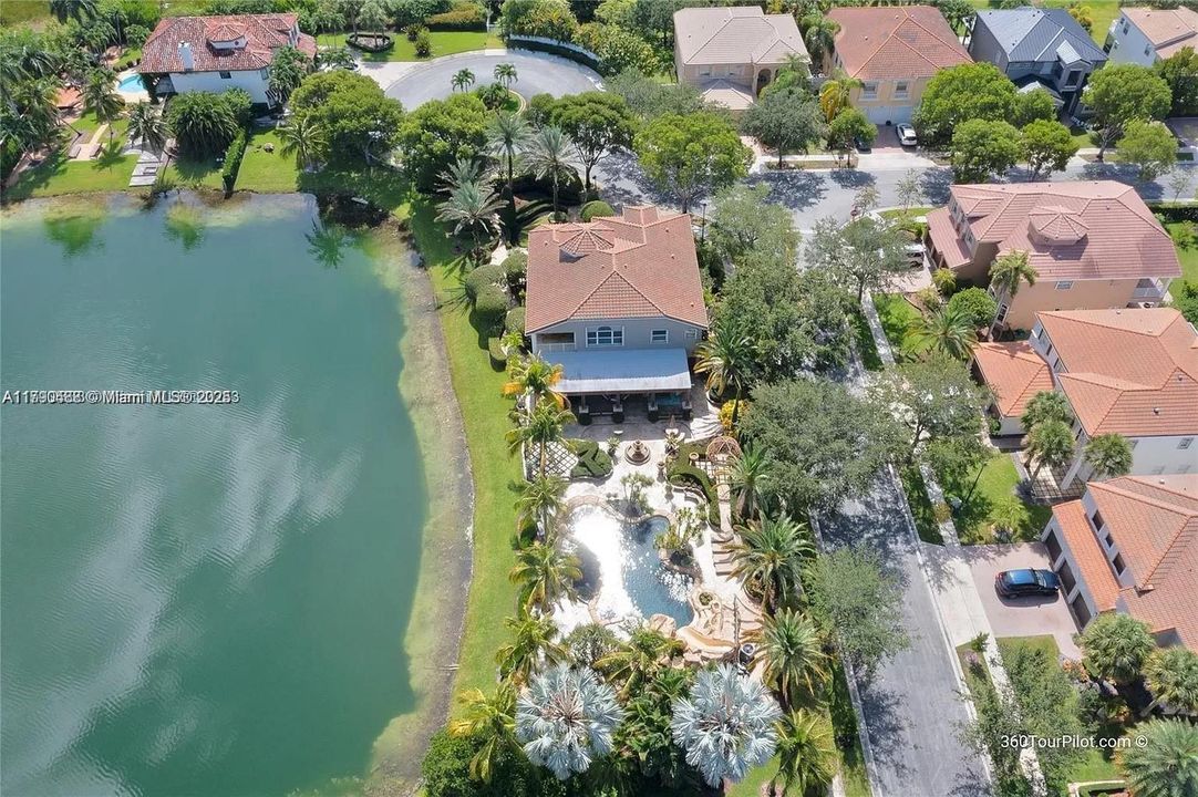 En Venta: $1,750,000 (5 camas, 6 baños, 4270 Pies cuadrados)