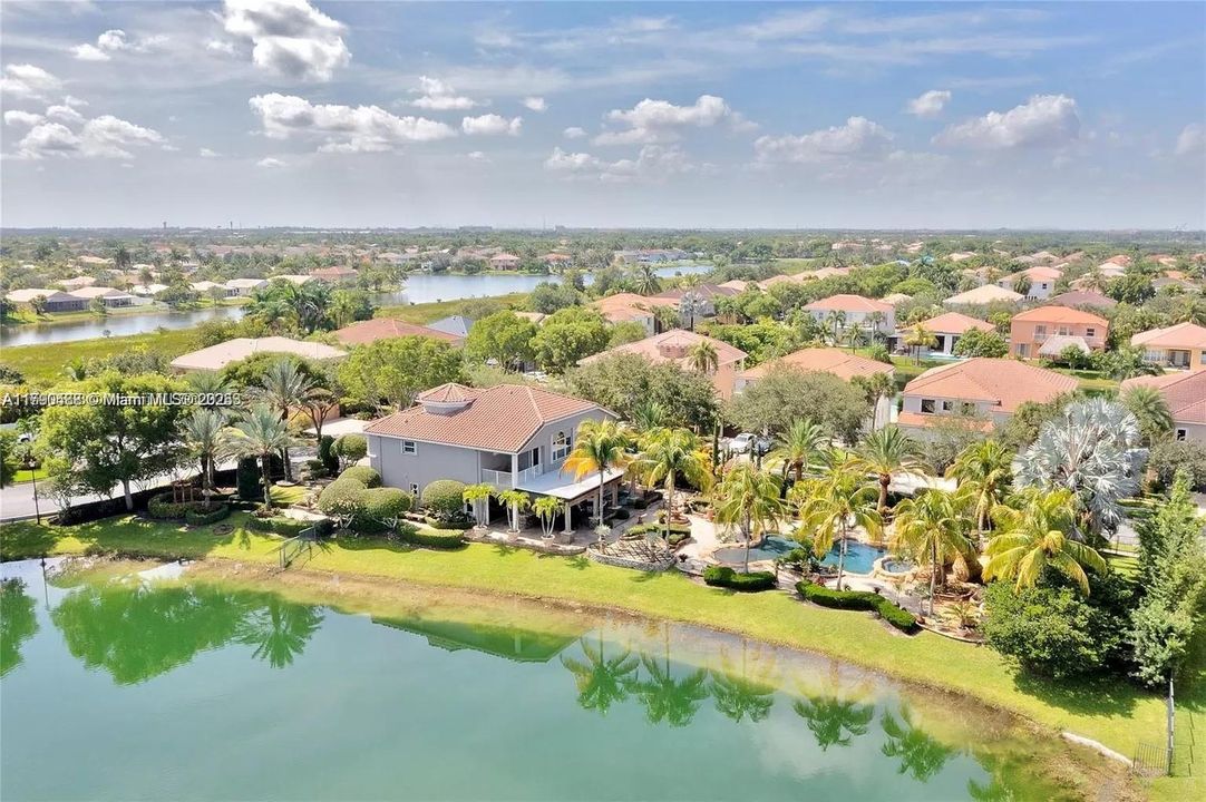 En Venta: $1,750,000 (5 camas, 6 baños, 4270 Pies cuadrados)