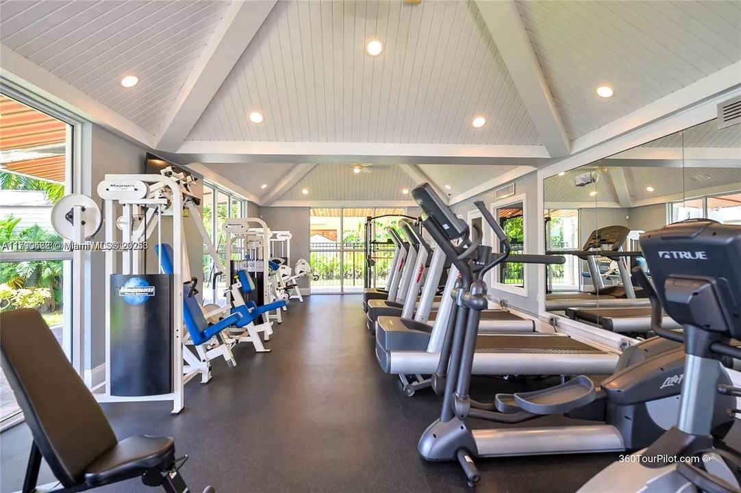 En Venta: $1,750,000 (5 camas, 6 baños, 4270 Pies cuadrados)