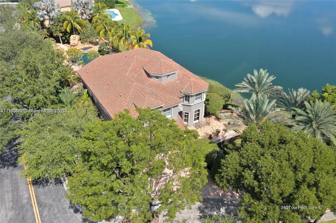 En Venta: $1,750,000 (5 camas, 6 baños, 4270 Pies cuadrados)