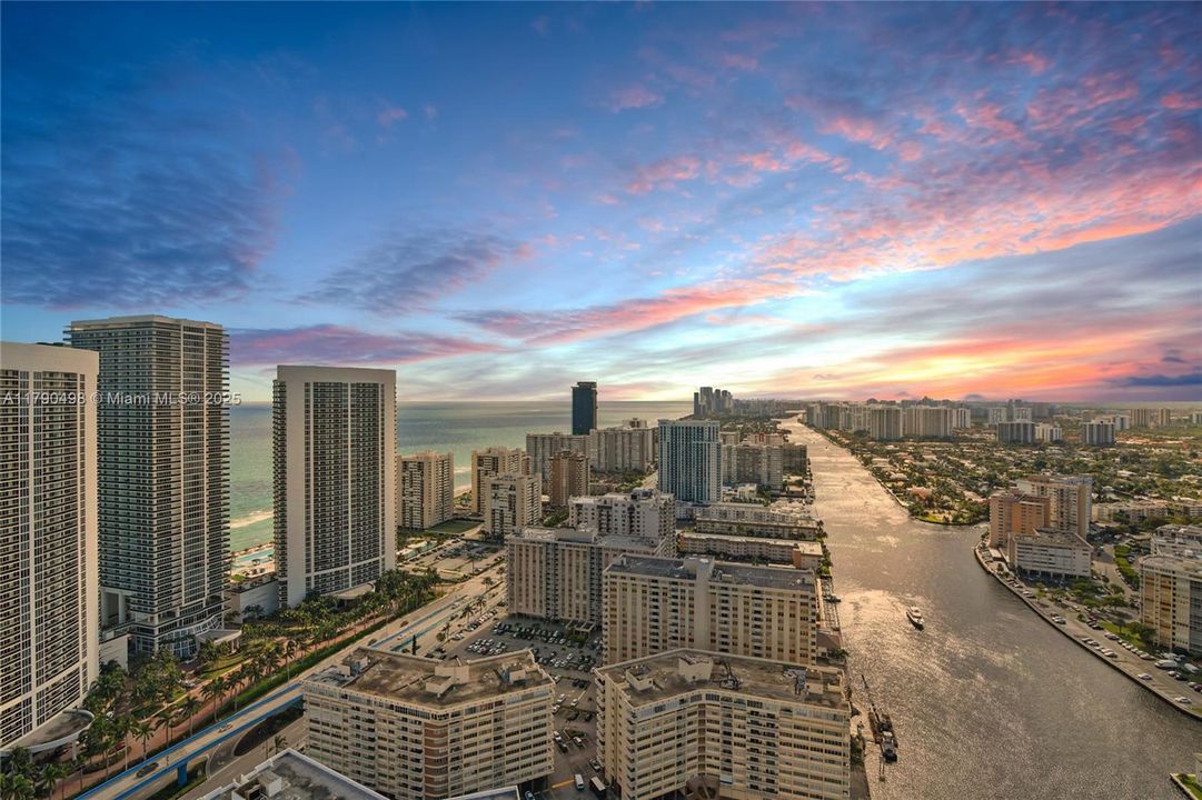 最近售出: $1,050,000 (3 贝兹, 2 浴室, 1361 平方英尺)