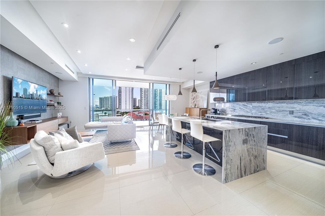 For Sale: $1,985,000 (3 beds, 5 baths, 2624 Square Feet)