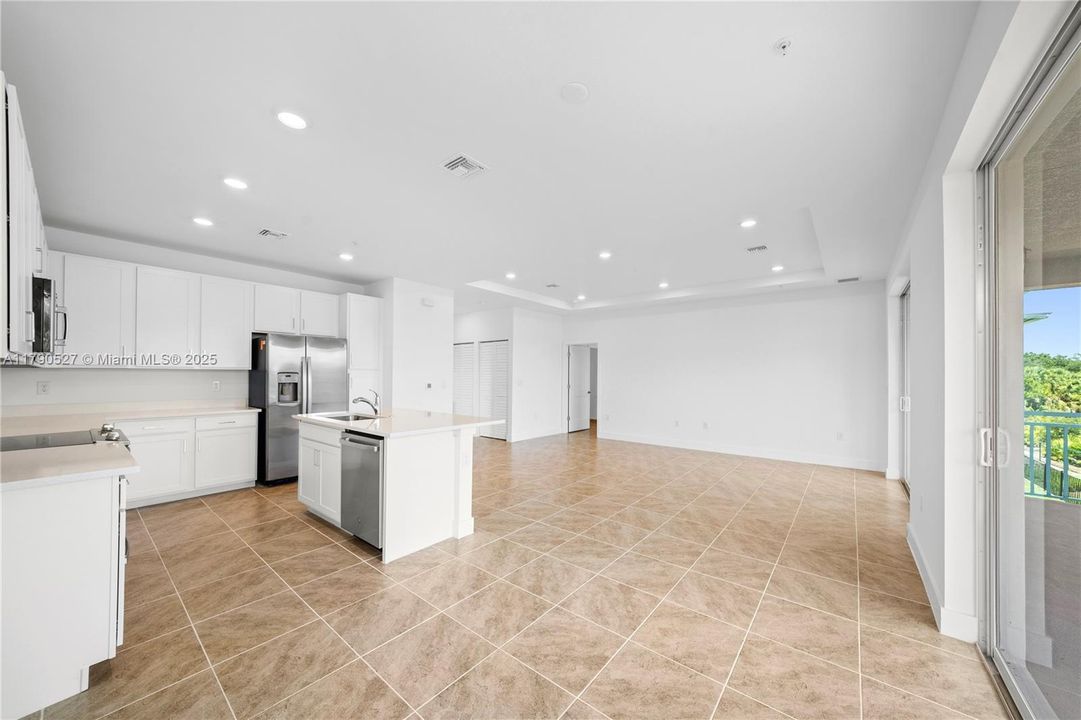 En Venta: $499,990 (3 camas, 3 baños, 1840 Pies cuadrados)