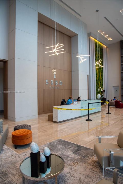 Recently Rented: $3,950 (3 beds, 3 baths, 1379 Square Feet)