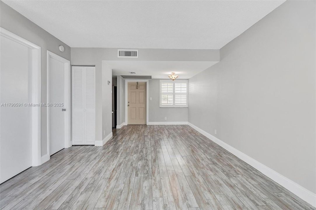Vendido Recientemente: $105,000 (1 camas, 1 baños, 577 Pies cuadrados)