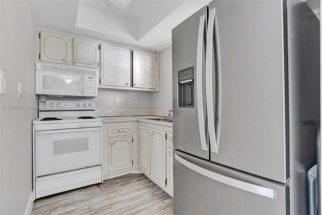 Vendido Recientemente: $105,000 (1 camas, 1 baños, 577 Pies cuadrados)