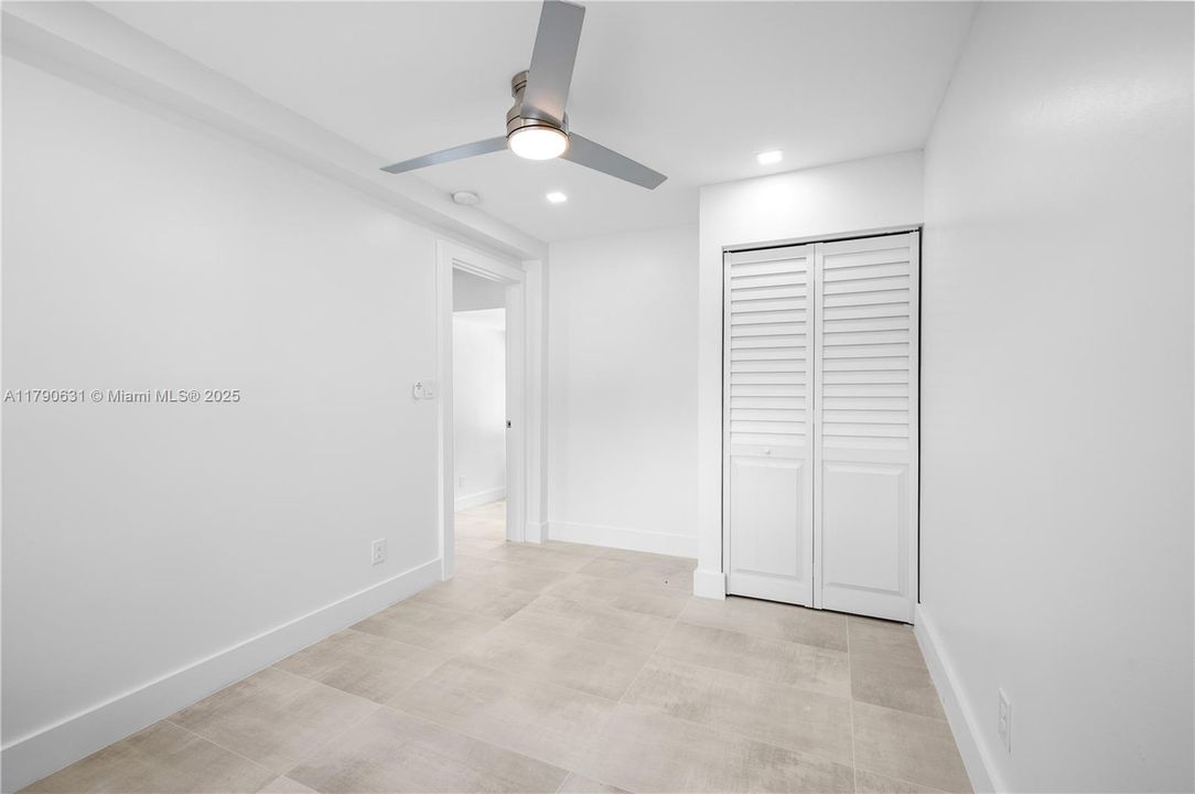 Recently Rented: $2,990 (2 beds, 2 baths, 1100 Square Feet)