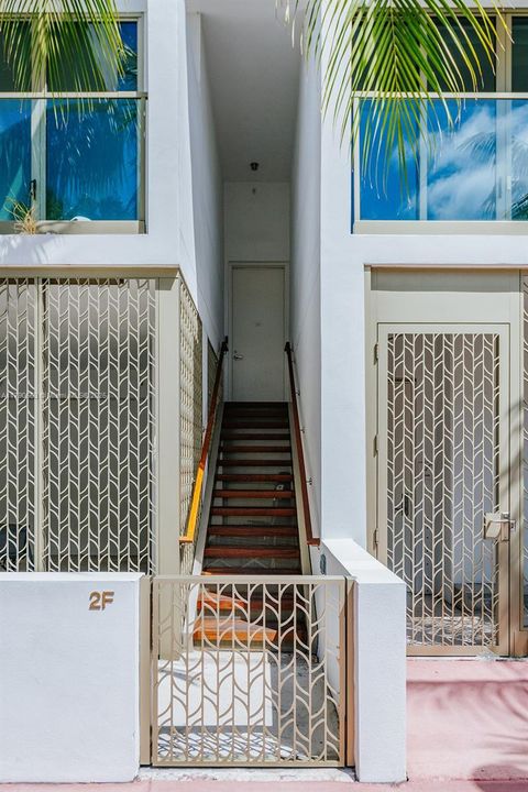 Recientemente alquilado: $21,000 (3 camas, 3 baños, 2397 Pies cuadrados)