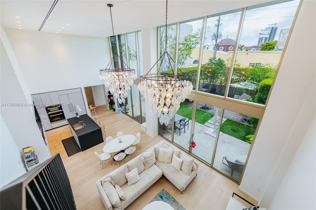 Recientemente alquilado: $21,000 (3 camas, 3 baños, 2397 Pies cuadrados)