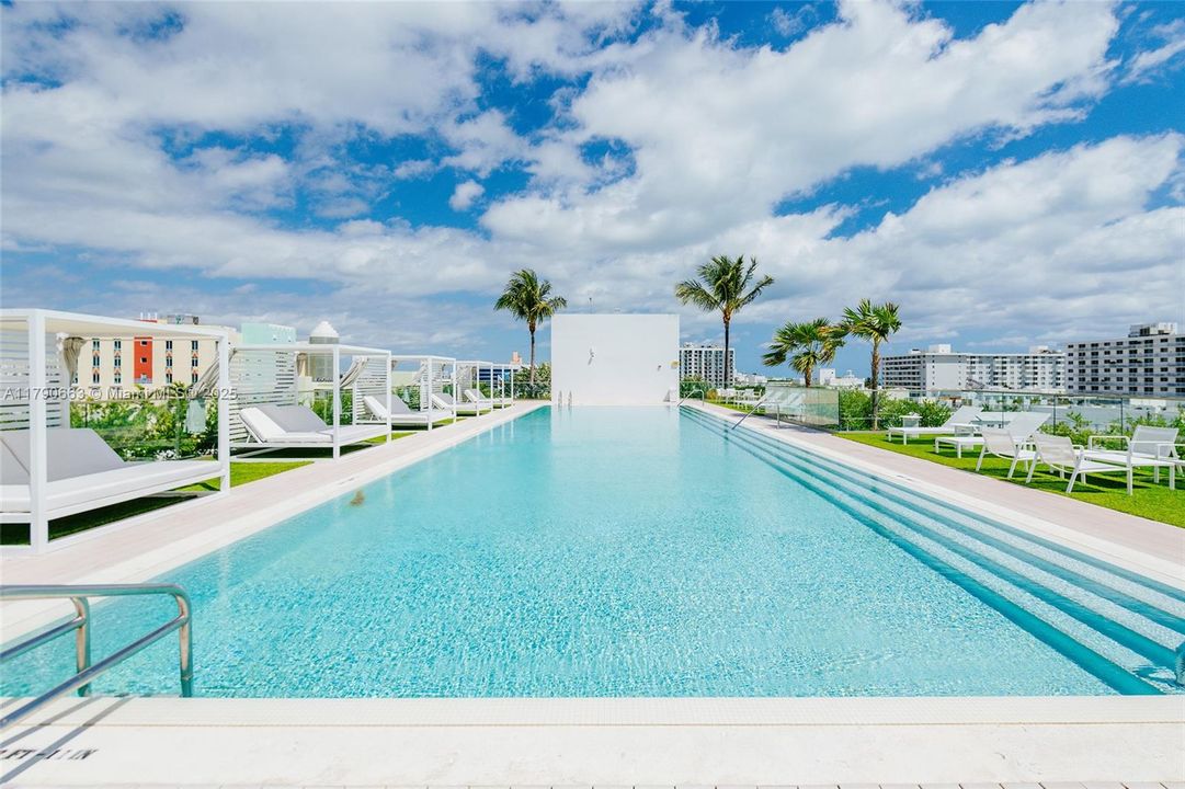 Recientemente alquilado: $21,000 (3 camas, 3 baños, 2397 Pies cuadrados)