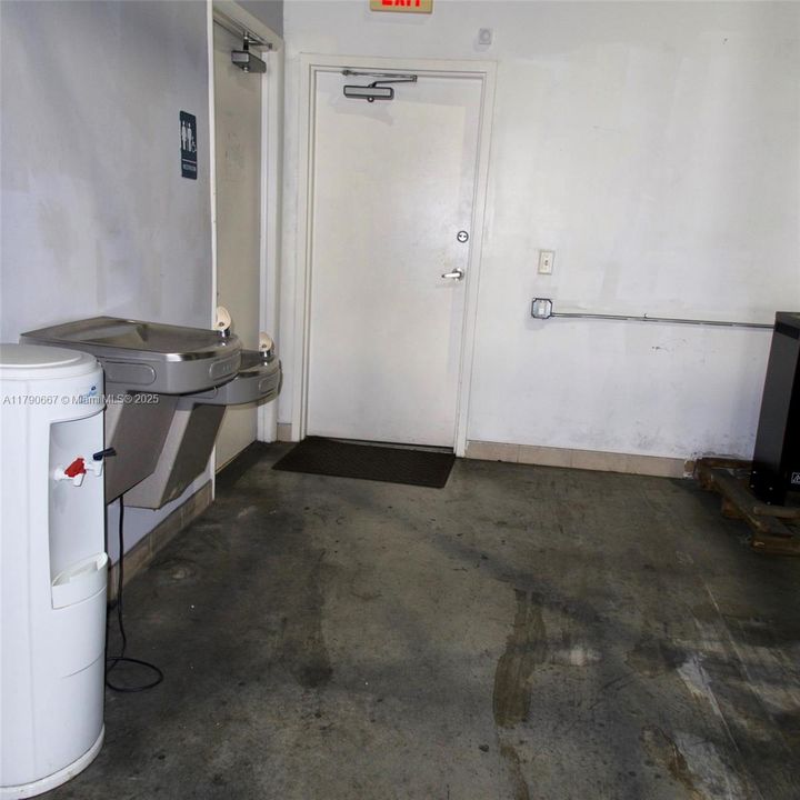 最近租的: $25 (0 贝兹, 0 浴室, 0 平方英尺)