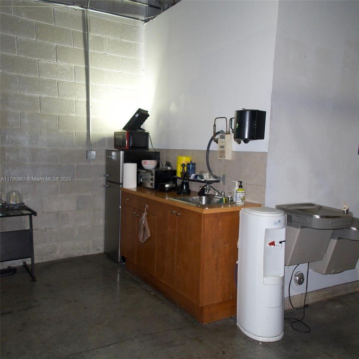 最近租的: $25 (0 贝兹, 0 浴室, 0 平方英尺)