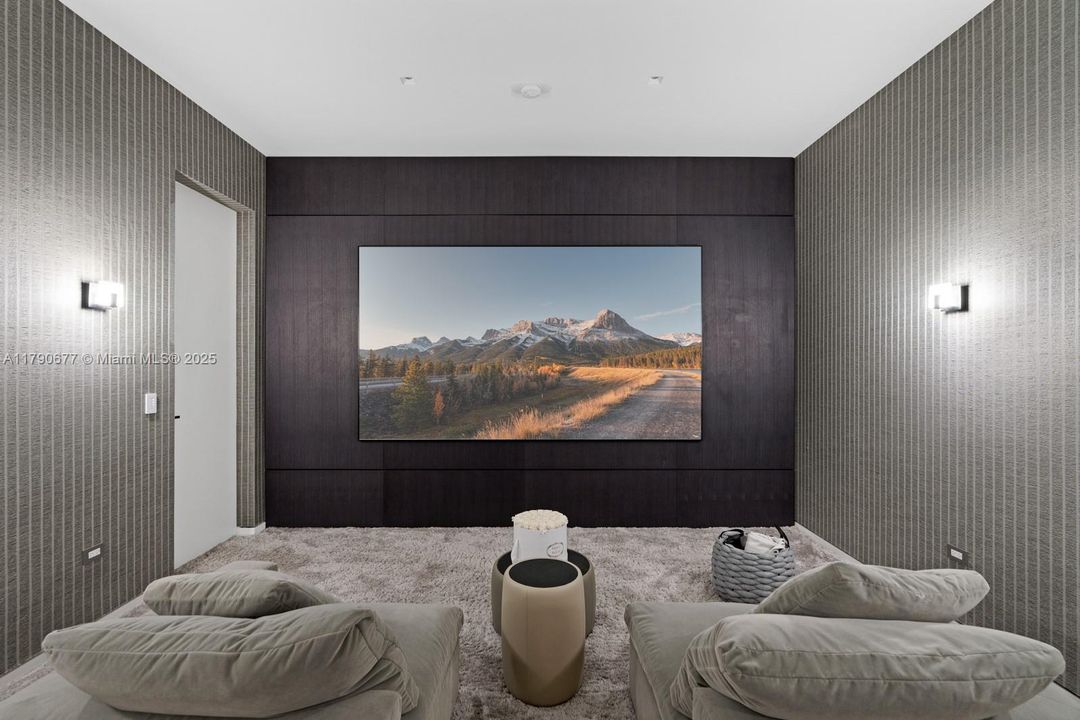 For Sale: $29,950,000 (6 beds, 6 baths, 7635 Square Feet)