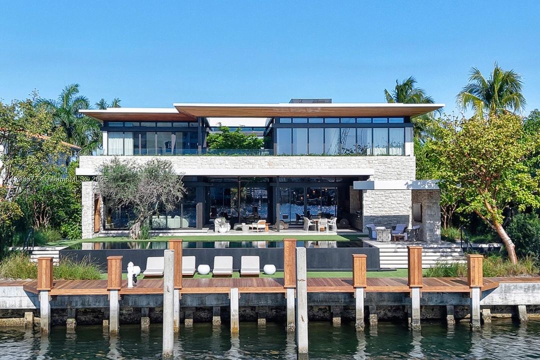 For Sale: $29,950,000 (6 beds, 6 baths, 7635 Square Feet)