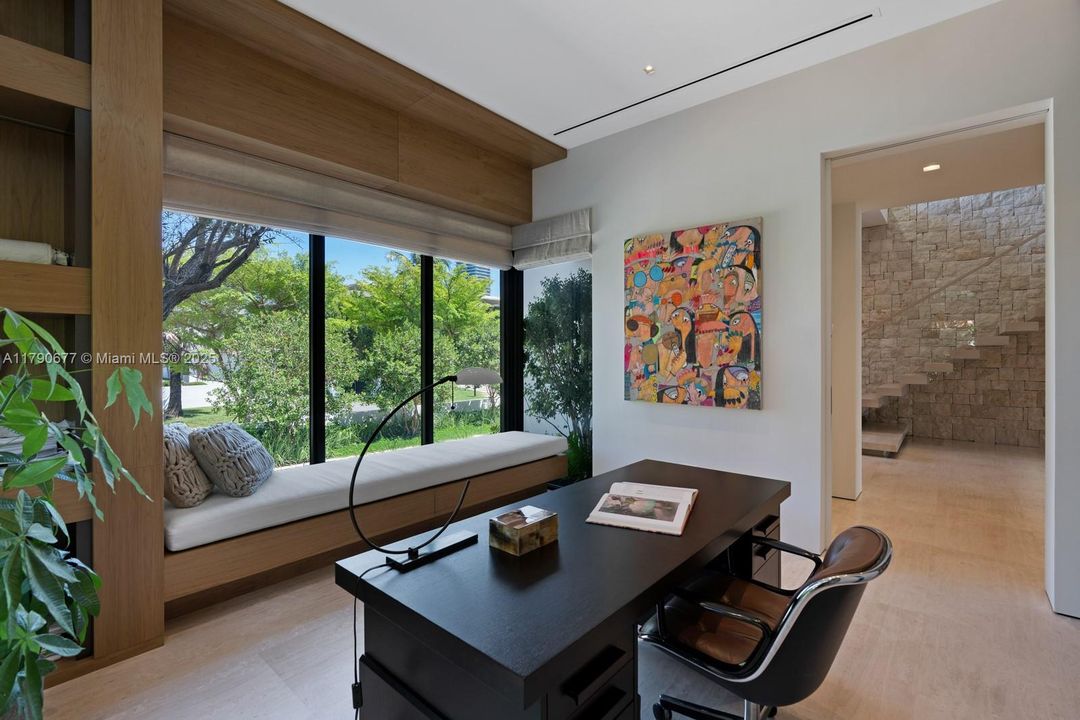 For Sale: $29,950,000 (6 beds, 6 baths, 7635 Square Feet)