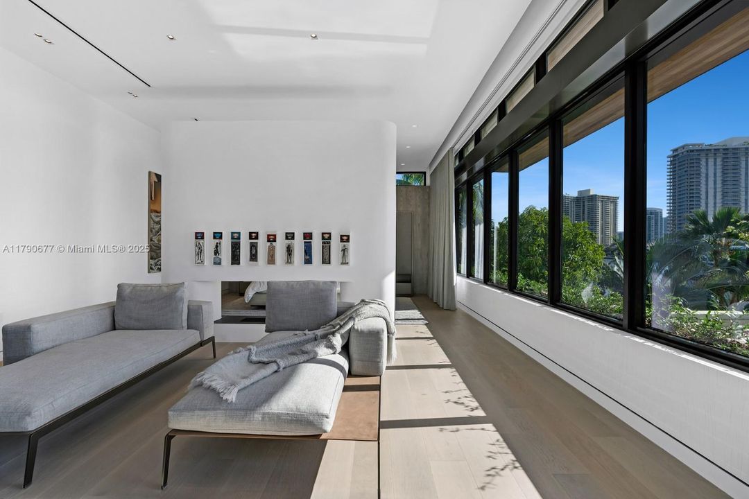 For Sale: $29,950,000 (6 beds, 6 baths, 7635 Square Feet)