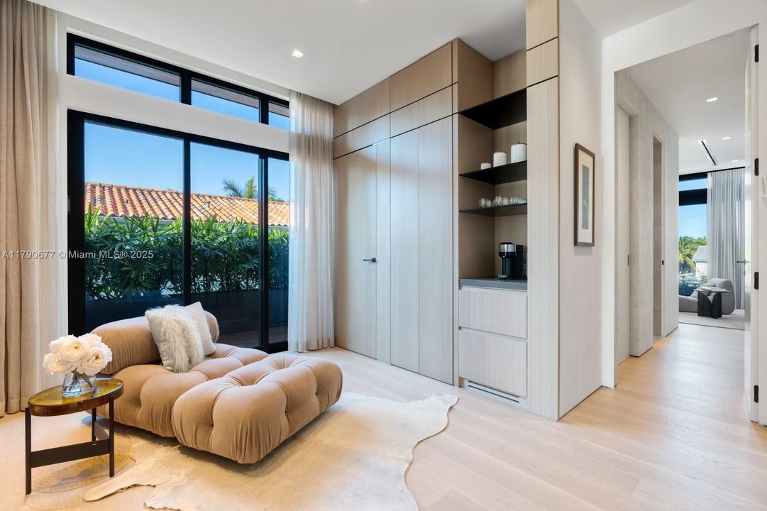 For Sale: $29,950,000 (6 beds, 6 baths, 7635 Square Feet)