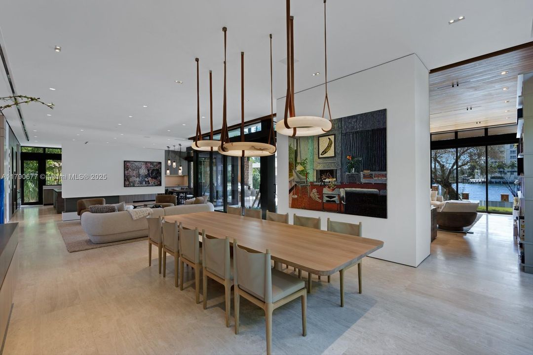 For Sale: $29,950,000 (6 beds, 6 baths, 7635 Square Feet)