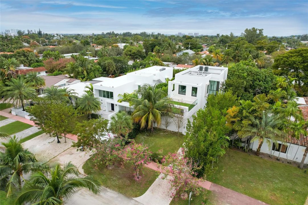 Ultra-modern house