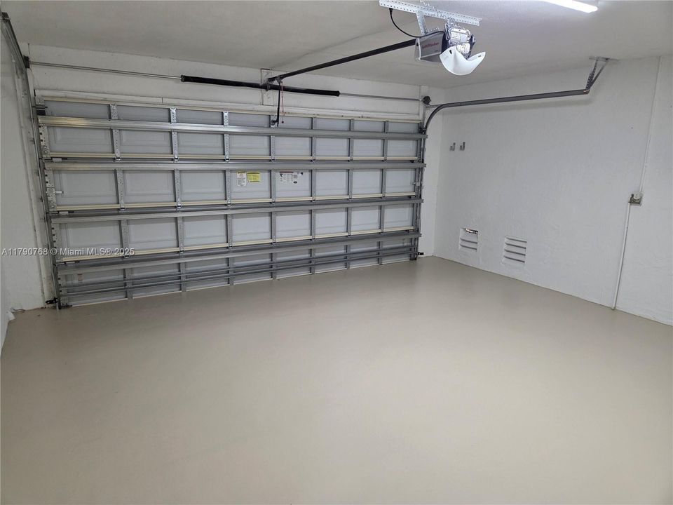 HURRICANE IMPACT GARAGE DOOR