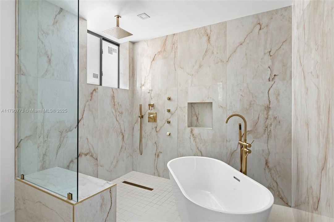 Recently Sold: $1,649,000 (4 beds, 4 baths, 2926 Square Feet)