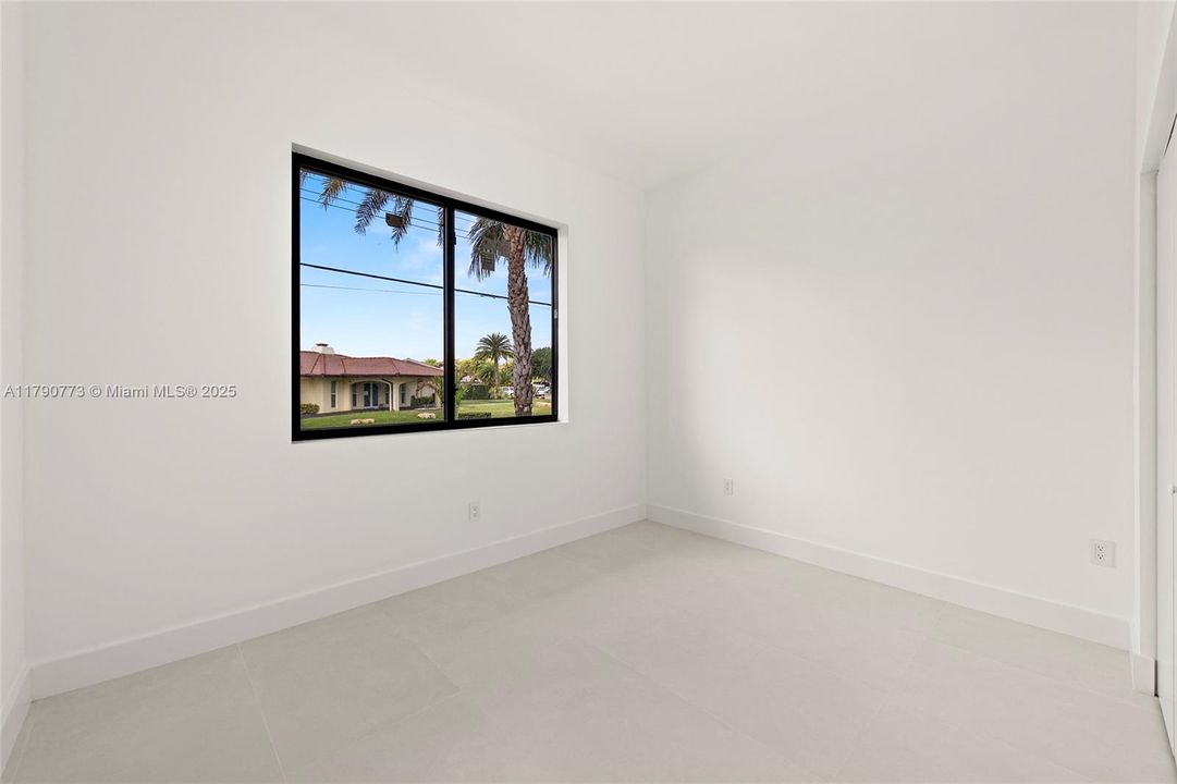 Recently Sold: $1,649,000 (4 beds, 4 baths, 2926 Square Feet)