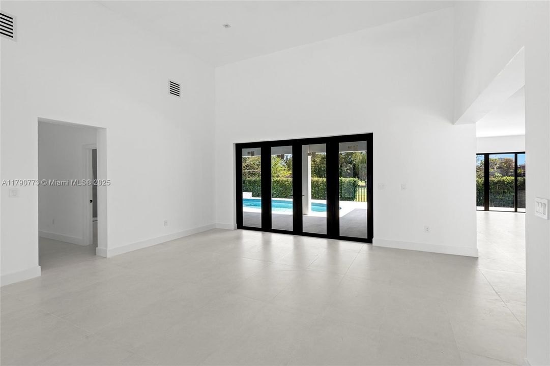 Recently Sold: $1,649,000 (4 beds, 4 baths, 2926 Square Feet)