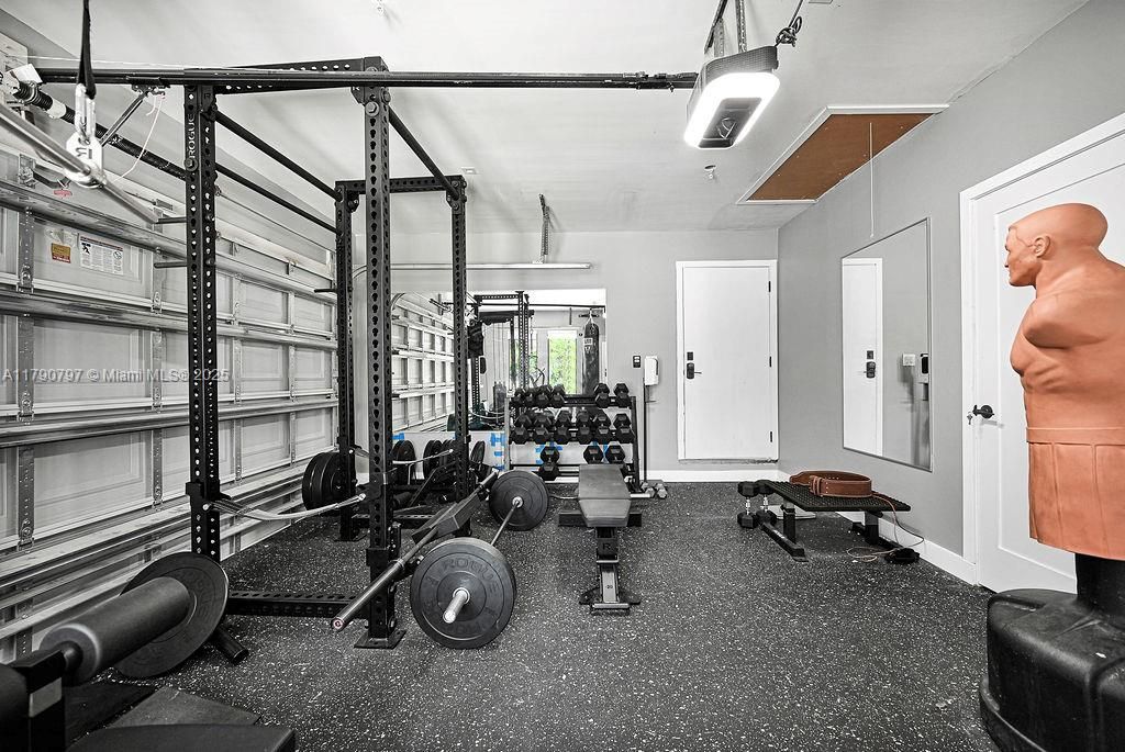 Recently Sold: $1,650,000 (4 beds, 3 baths, 2473 Square Feet)