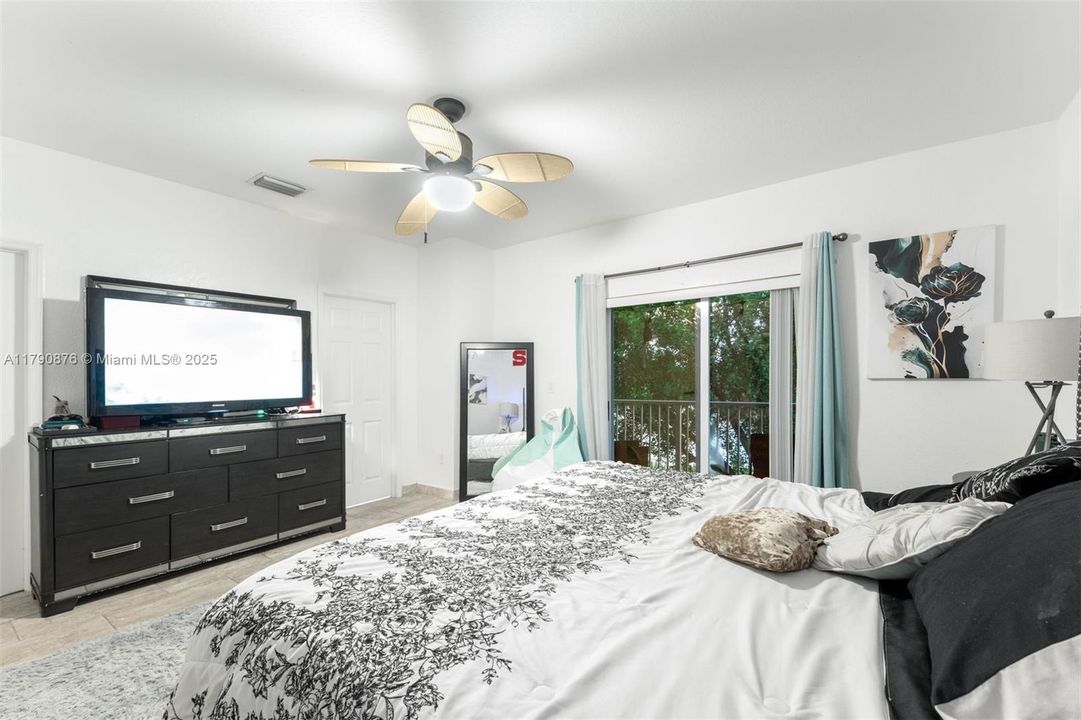 待售: $375,000 (3 贝兹, 2 浴室, 1932 平方英尺)