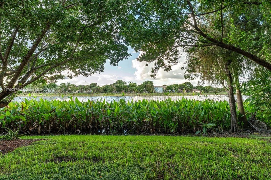 待售: $375,000 (3 贝兹, 2 浴室, 1932 平方英尺)