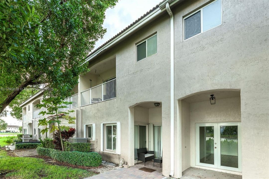 待售: $375,000 (3 贝兹, 2 浴室, 1932 平方英尺)