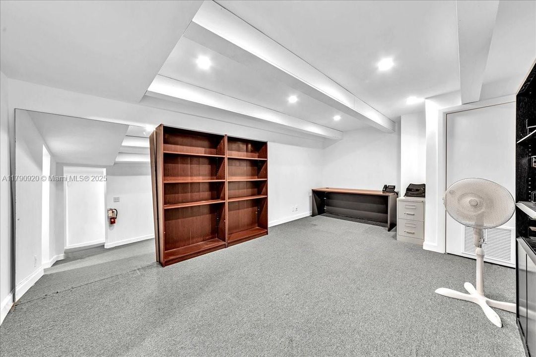 出租: $18 (0 贝兹, 0 浴室, 0 平方英尺)