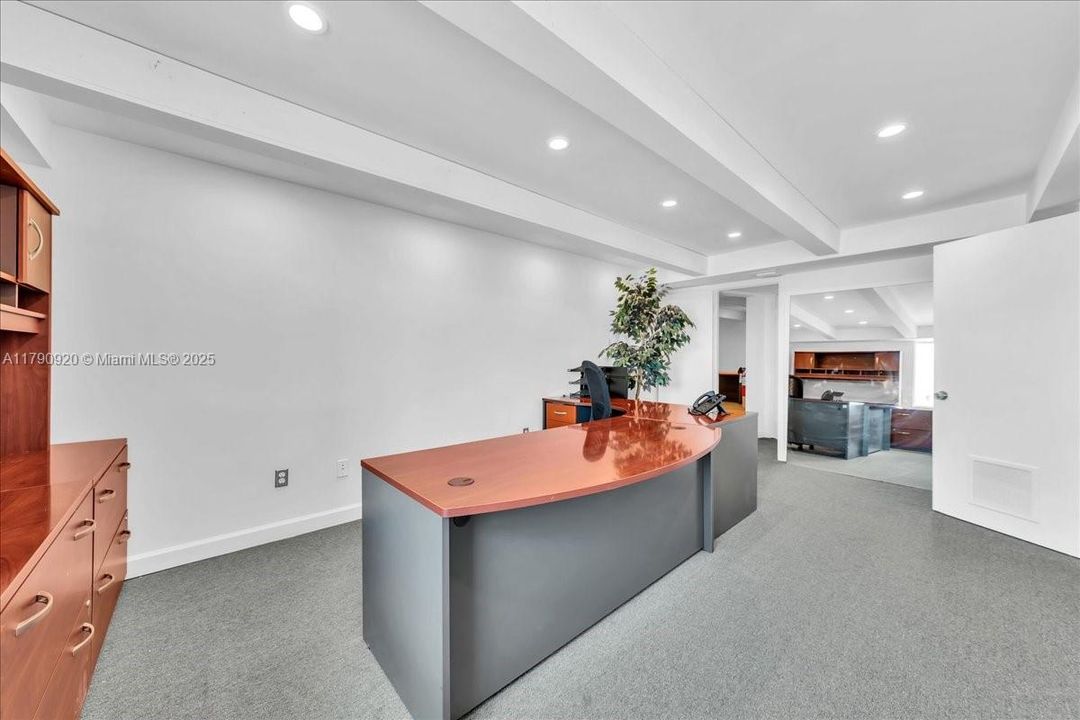 出租: $18 (0 贝兹, 0 浴室, 0 平方英尺)