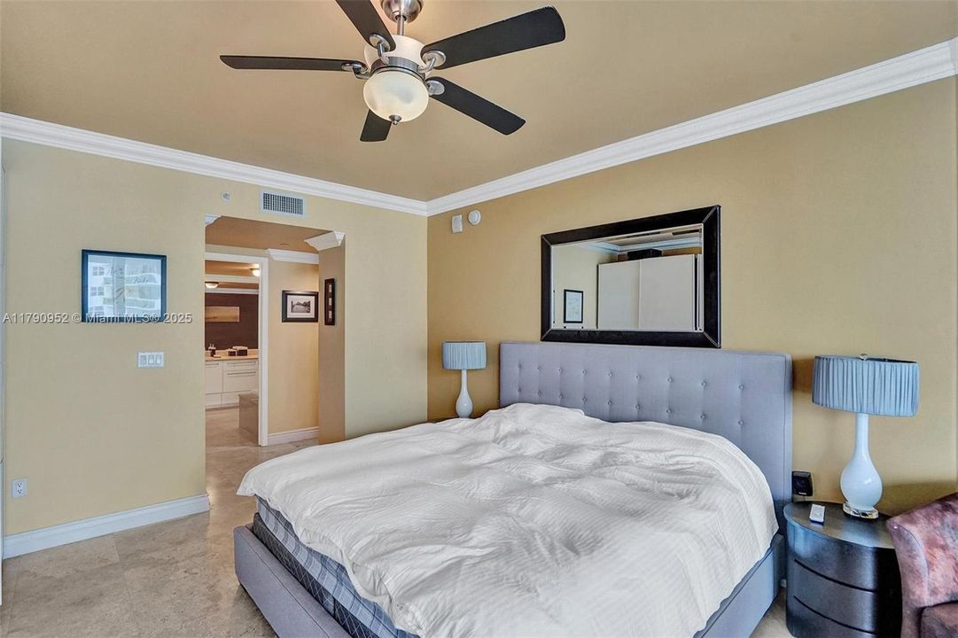 For Sale: $1,200,000 (2 beds, 2 baths, 1733 Square Feet)