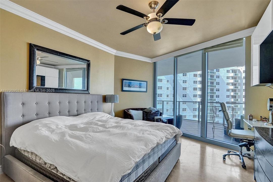 For Sale: $1,200,000 (2 beds, 2 baths, 1733 Square Feet)