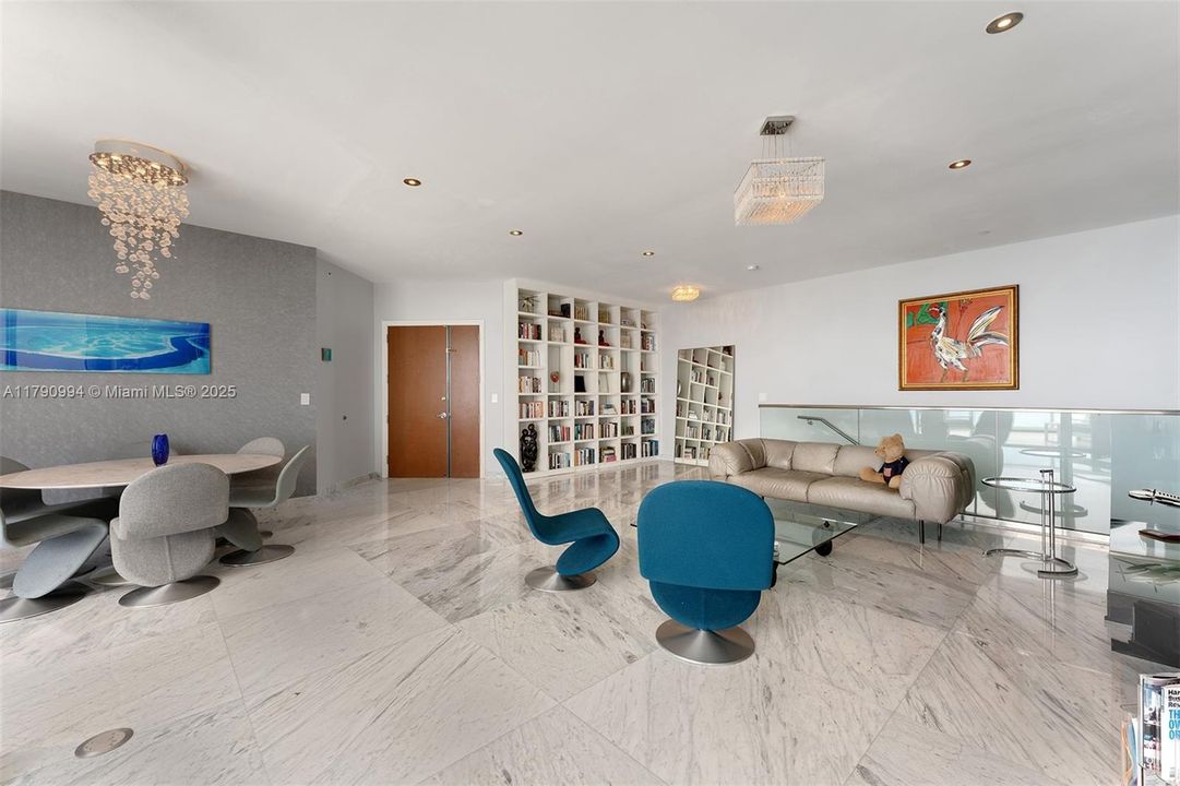En Venta: $3,450,000 (2 camas, 2 baños, 2163 Pies cuadrados)
