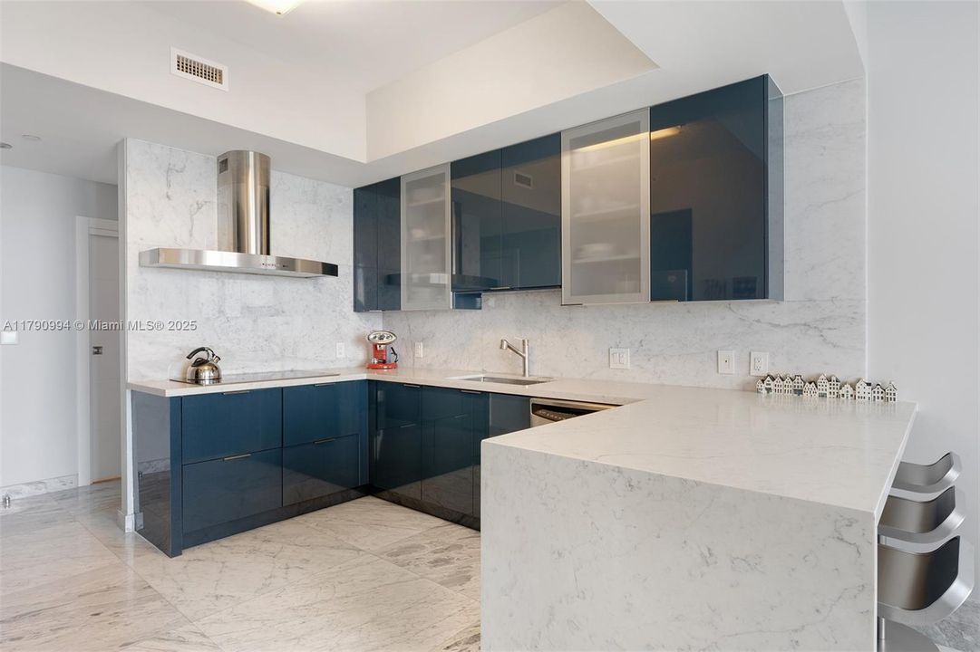 En Venta: $3,450,000 (2 camas, 2 baños, 2163 Pies cuadrados)