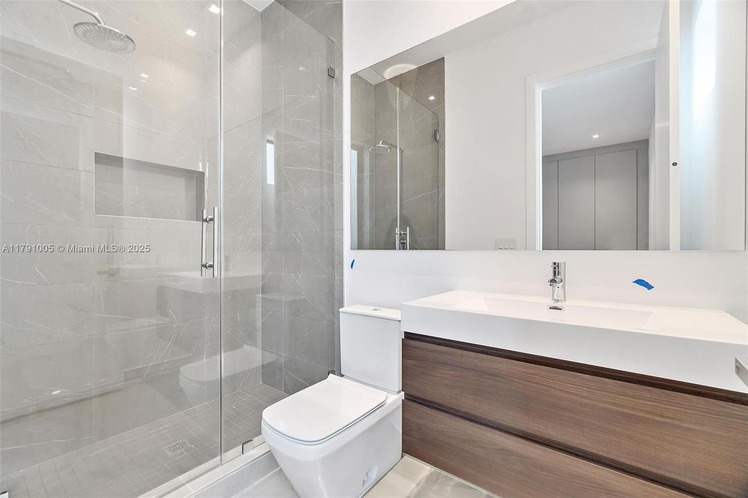 Недавно арендовано: $16,000 (4 спален, 4 ванн, 4034 Квадратных фут)