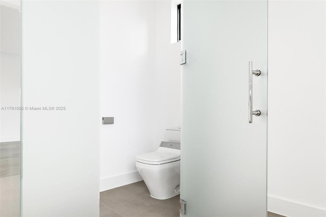 Недавно арендовано: $16,000 (4 спален, 4 ванн, 4034 Квадратных фут)