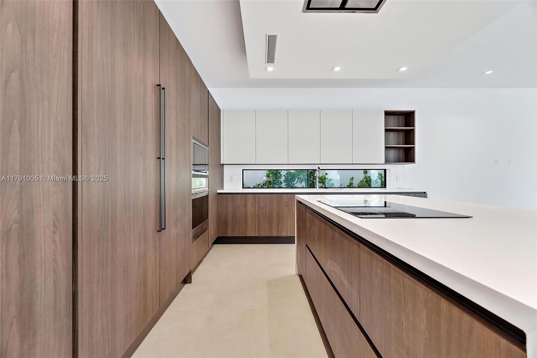 Недавно арендовано: $16,000 (4 спален, 4 ванн, 4034 Квадратных фут)