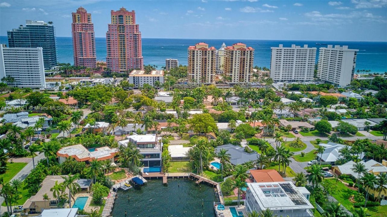 Под контрактом: $3,650,000 (3 спален, 2 ванн, 0 Квадратных фут)