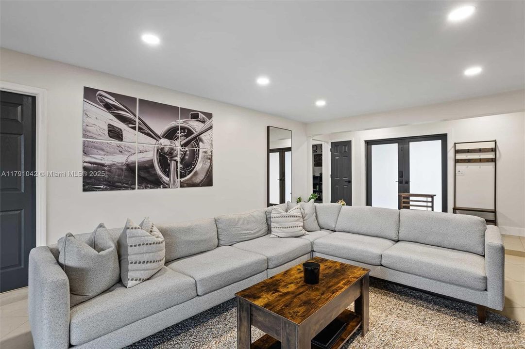 Недавно арендовано: $4,200 (3 спален, 2 ванн, 1660 Квадратных фут)