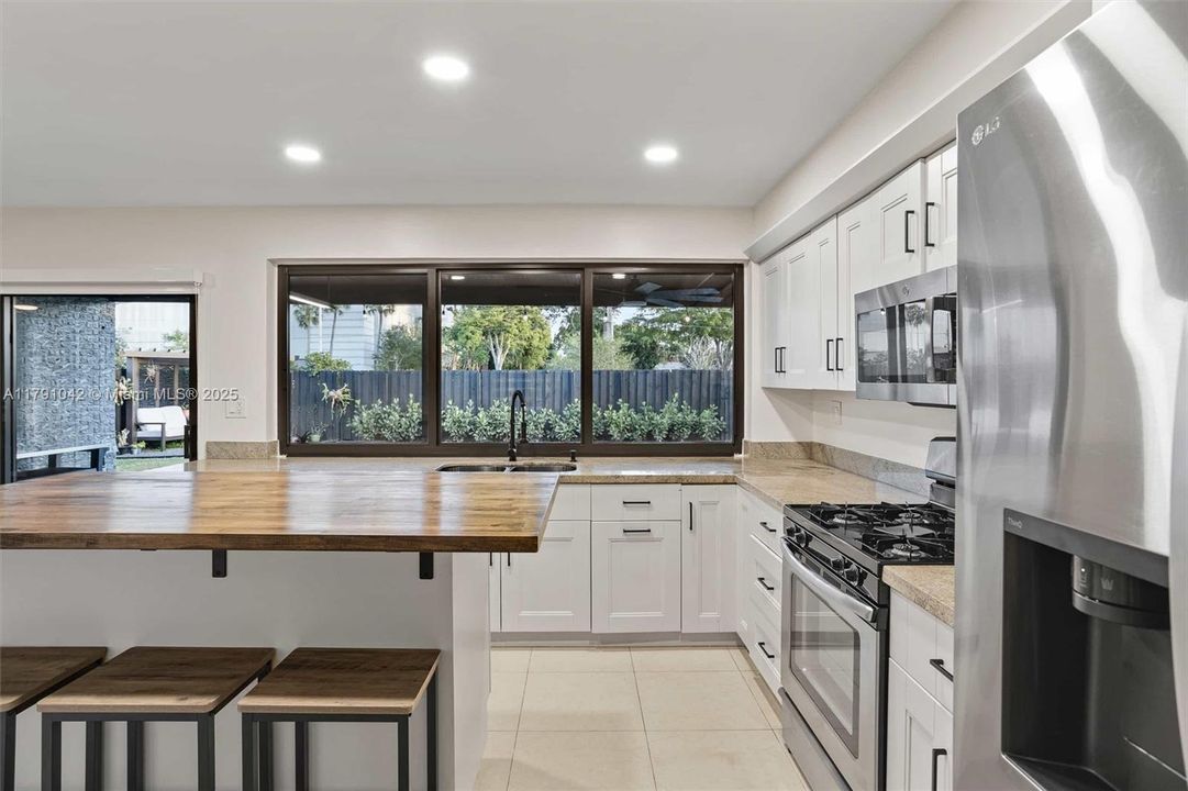 Недавно арендовано: $4,200 (3 спален, 2 ванн, 1660 Квадратных фут)