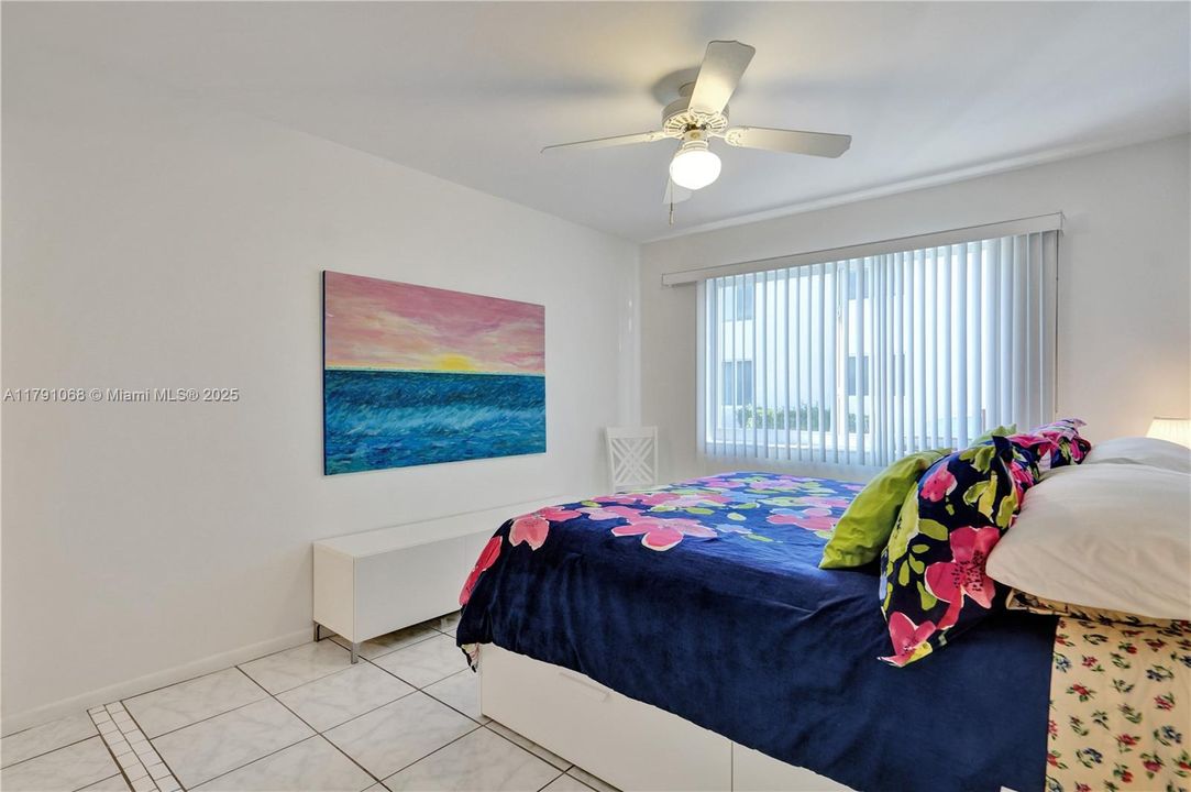 Recently Sold: $149,000 (2 beds, 2 baths, 1104 Square Feet)