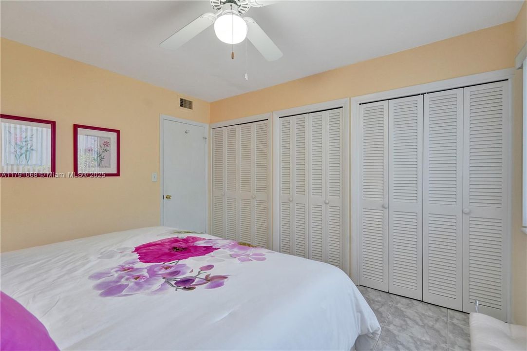 Recently Sold: $149,000 (2 beds, 2 baths, 1104 Square Feet)