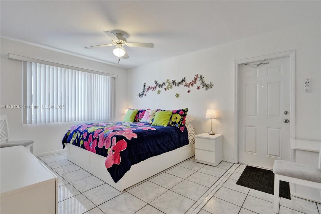 Recently Sold: $149,000 (2 beds, 2 baths, 1104 Square Feet)