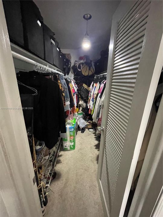 Недавно продано: $264,999 (2 спален, 2 ванн, 838 Квадратных фут)